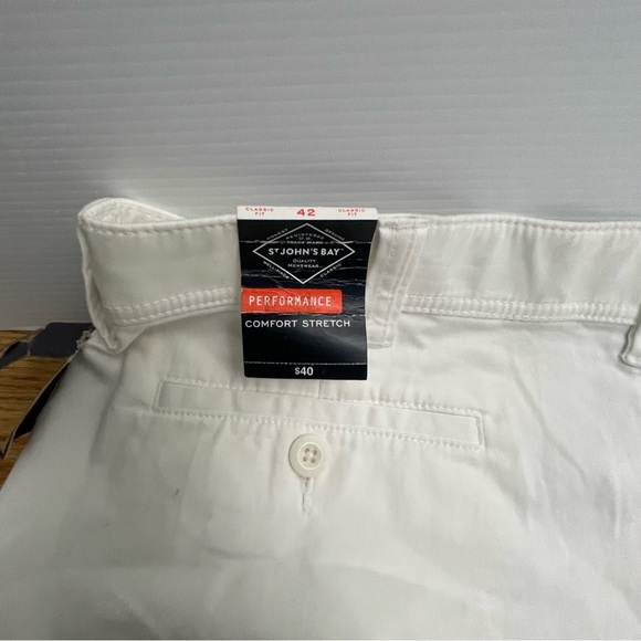 St. John’s Bay Men’s Cargo Shorts White Size 42 - Picture 12 of 15